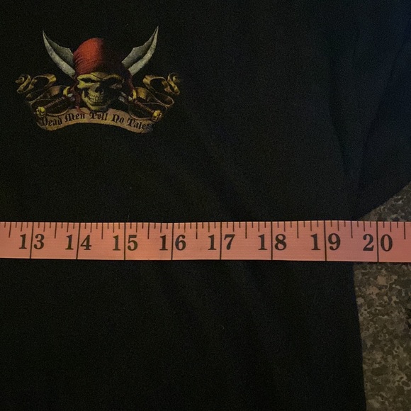 Walt Disney World Pirates of the Caribbean Black T-Shirt Adult Size Medium - Picture 5 of 5